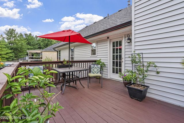 9506 Poplar Hill Dr, Crestwood, KY 40014
