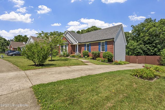 9506 Poplar Hill Dr, Crestwood, KY 40014