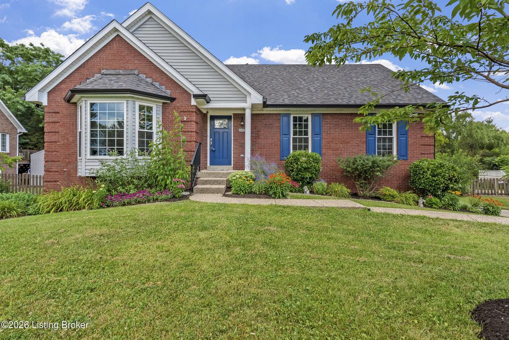 9506 Poplar Hill Dr, Crestwood, KY 40014