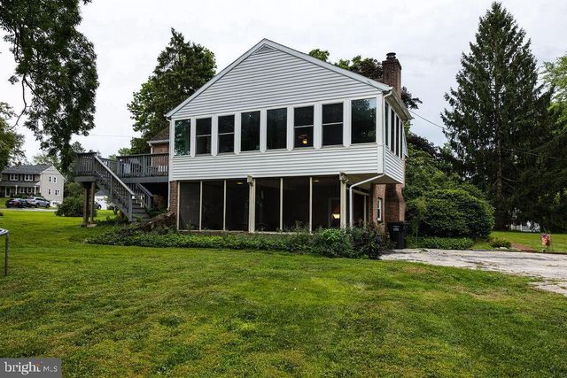 10 GOLFVIEW LN, Malvern, PA 19355