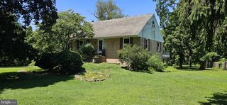 10 GOLFVIEW LN, Malvern, PA 19355