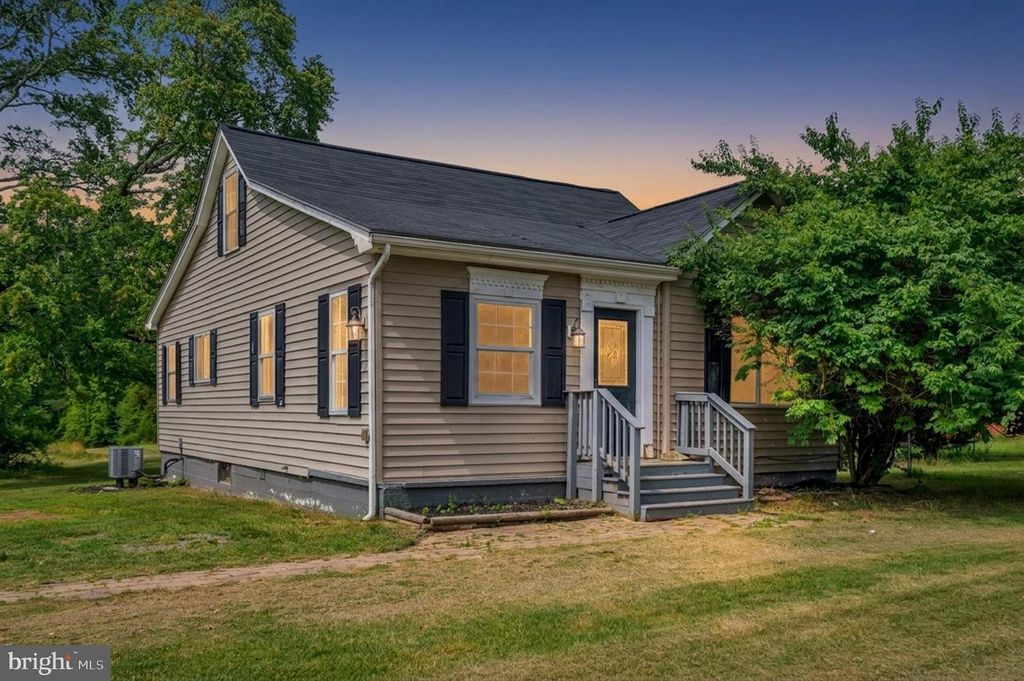 13832 POST OAK RD, Spotsylvania, VA 22551