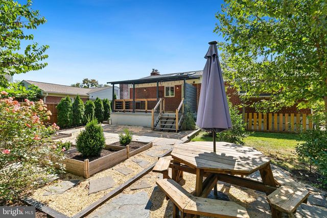 2205 REEDIE DR, Silver Spring, MD 20902