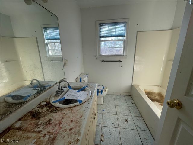 62959 James Road, Cambridge, OH 43725