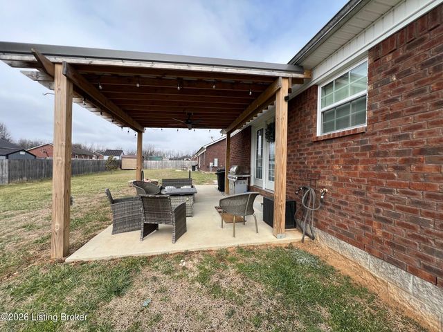 113 Shallow Springs Ct, Bardstown, KY 40004