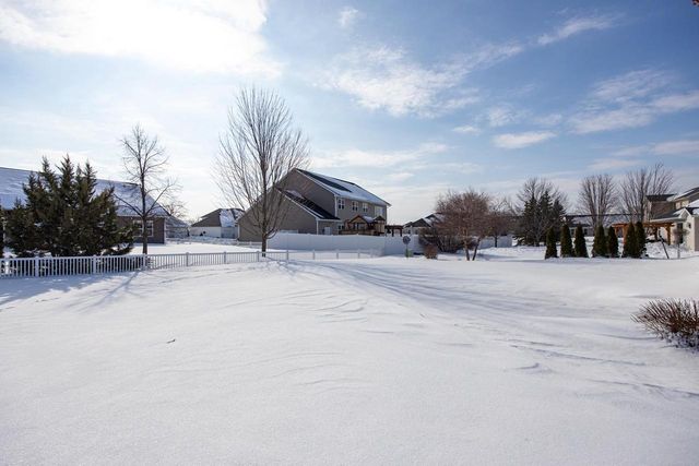 1636 PENDLETON ROAD, Neenah, WI 54956