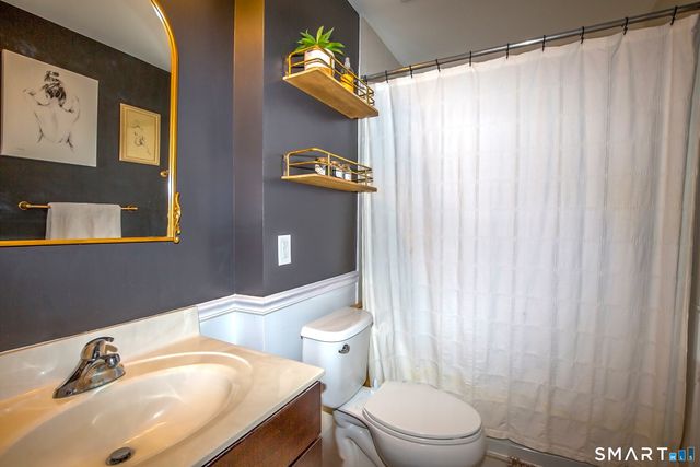 26 Schoolhouse Drive 308, West Hartford, CT 06110