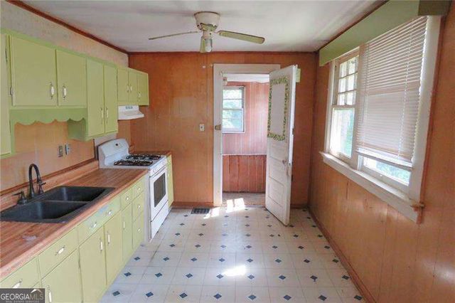 1744 Neely Avenue, Atlanta, GA 30344