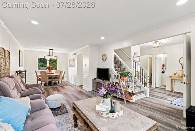 17900 Woodridge Drive, Riverview, MI 48193
