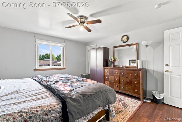 17900 Woodridge Drive, Riverview, MI 48193
