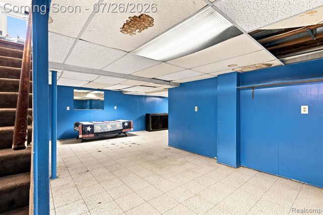 17900 Woodridge Drive, Riverview, MI 48193