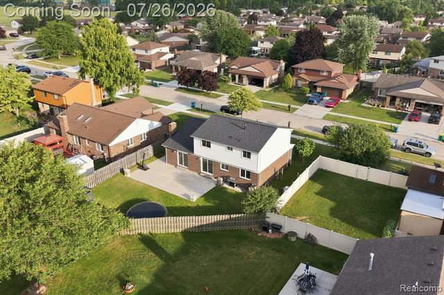 17900 Woodridge Drive, Riverview, MI 48193