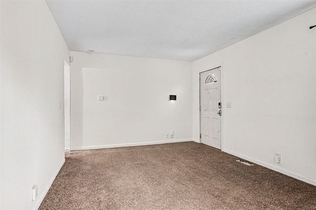1016 Palmer Avenue, Kalamazoo, MI 49001