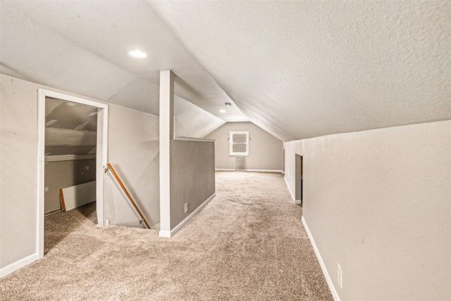 1016 Palmer Avenue, Kalamazoo, MI 49001
