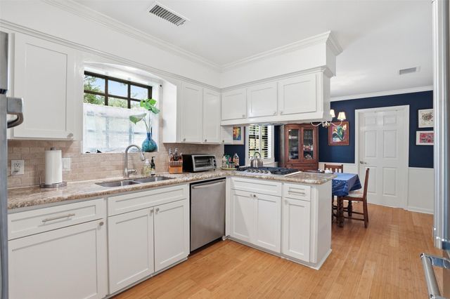 5927 Valkeith Drive, Houston, TX 77096