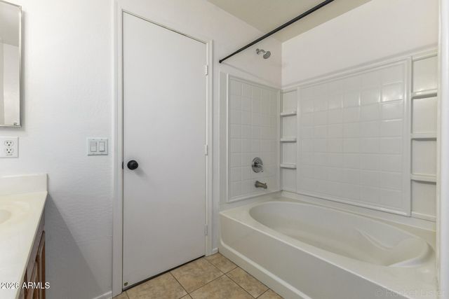 10683 N 70TH Avenue, Peoria, AZ 85345