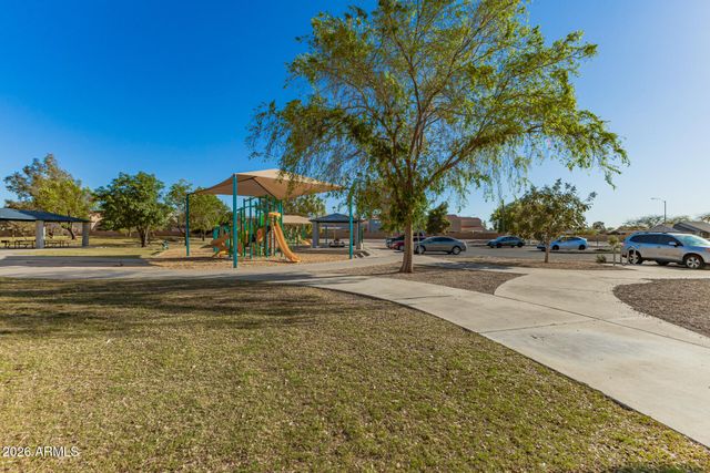 10683 N 70TH Avenue, Peoria, AZ 85345