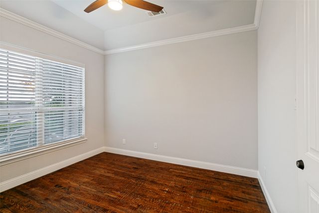 10248 Mustang Wells Drive, Fort Worth, TX 76126