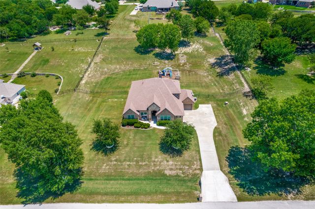 10248 Mustang Wells Drive, Fort Worth, TX 76126
