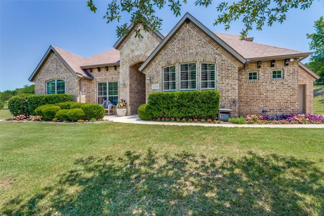 10248 Mustang Wells Drive, Fort Worth, TX 76126