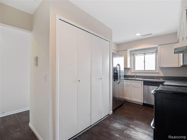 1928 Klingensmith Road 63C, Bloomfield Hills, MI 48302