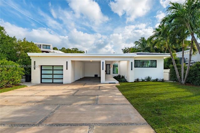 3141 N Bay Rd, Miami Beach, FL 33140