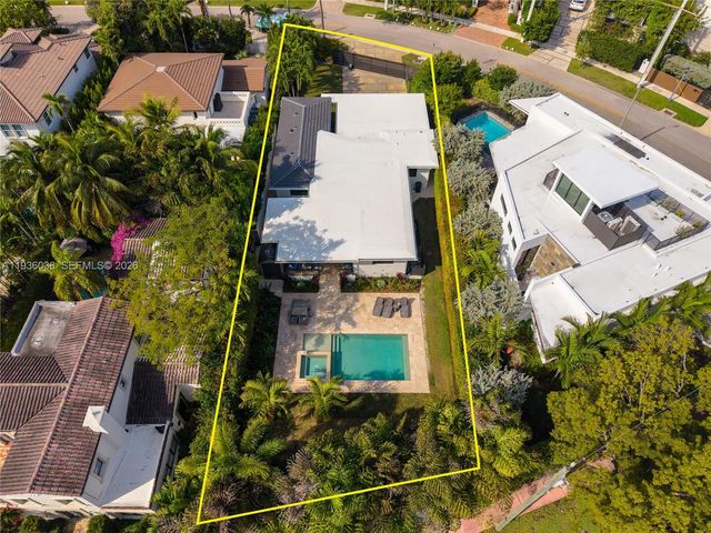 3141 N Bay Rd, Miami Beach, FL 33140