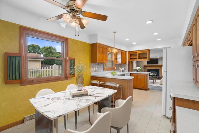 3028 Valley Forge STREET, Racine, WI 53404
