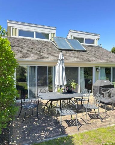 127 Inlet Road W, Hampton Bays, NY 11946