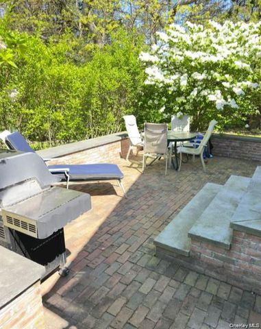 127 Inlet Road W, Hampton Bays, NY 11946