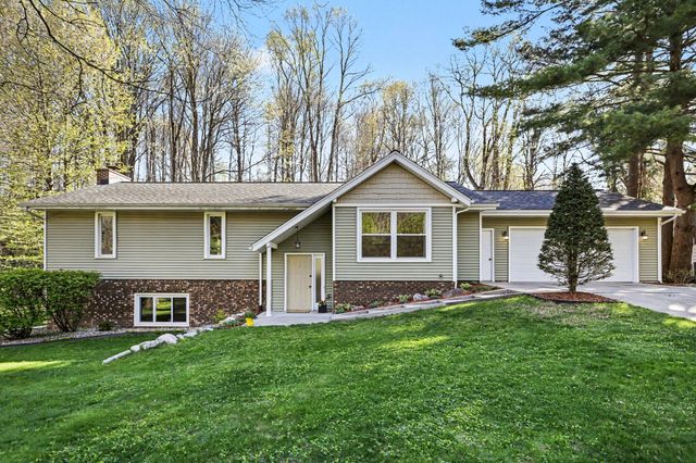 3816 Winding Way, Kalamazoo, MI 49004