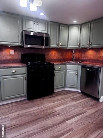 687 Probst Avenue, Fairview, NJ 07022