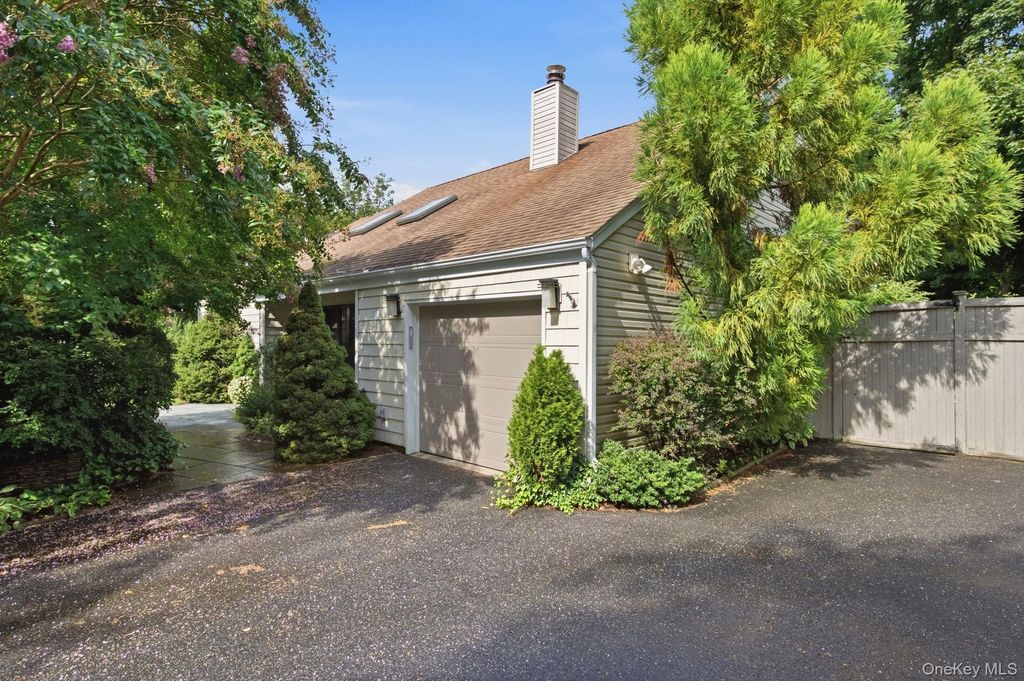 5 Highridge Drive, Huntington, NY 11743 — photo 4