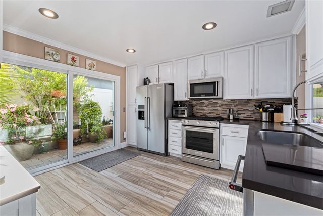 25891 Tree Top, Laguna Hills, CA 92653