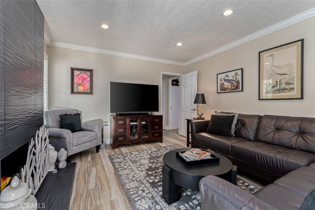 25891 Tree Top, Laguna Hills, CA 92653