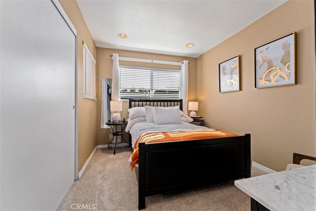 25891 Tree Top, Laguna Hills, CA 92653