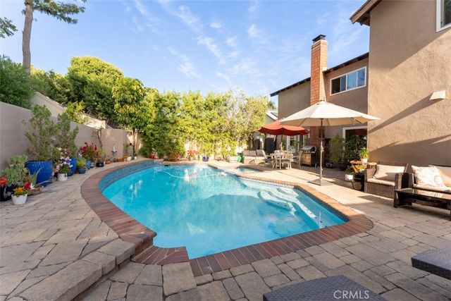 25891 Tree Top, Laguna Hills, CA 92653