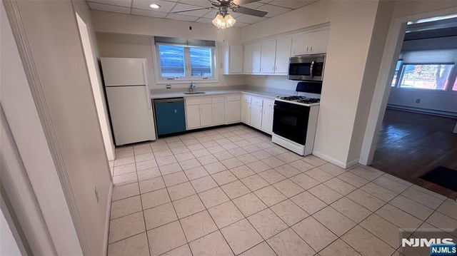 440 Central Avenue, Carlstadt, NJ 07072