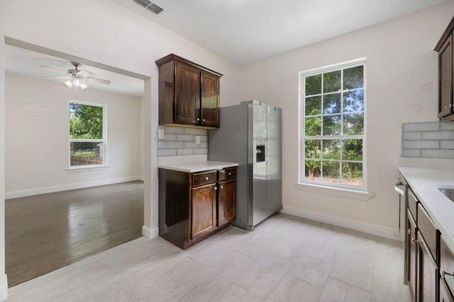 102 Patricks Aly, Liberty Hill, TX 78642