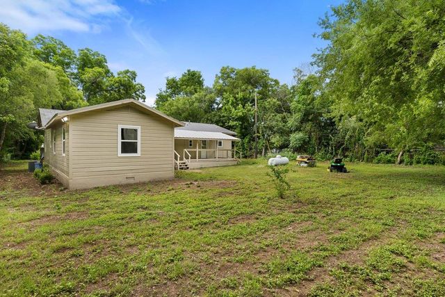 102 Patricks Aly, Liberty Hill, TX 78642