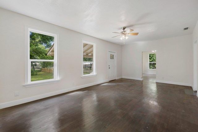 102 Patricks Aly, Liberty Hill, TX 78642