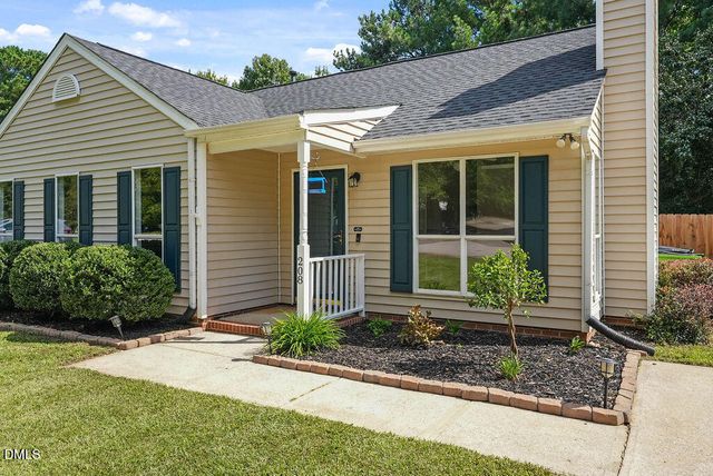 208 Bateau Road, Holly Springs, NC 27540