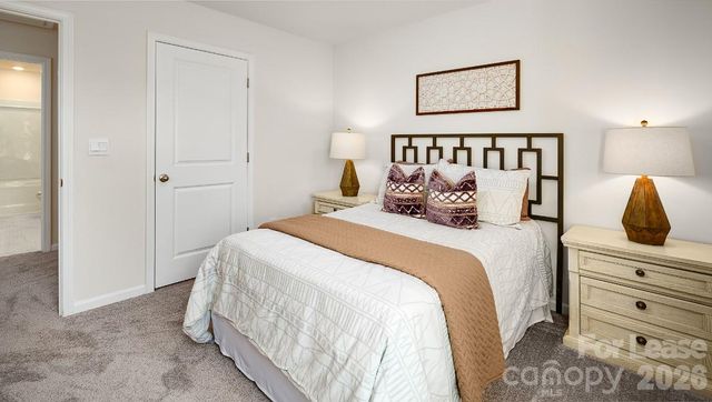 1330 37th Avenue Lane NE, Hickory, NC 28601