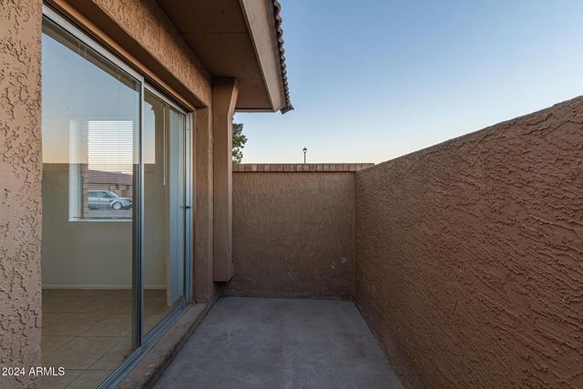 511 W Blackhawk Drive 4, Phoenix, AZ 85027