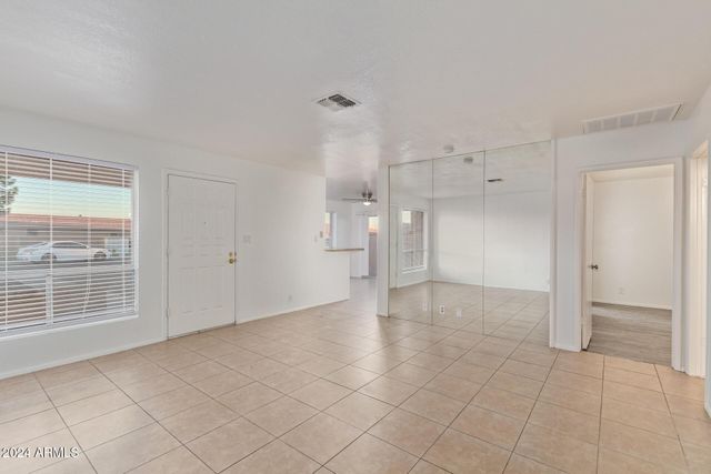 511 W Blackhawk Drive 4, Phoenix, AZ 85027