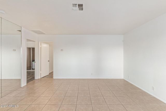 511 W Blackhawk Drive 4, Phoenix, AZ 85027