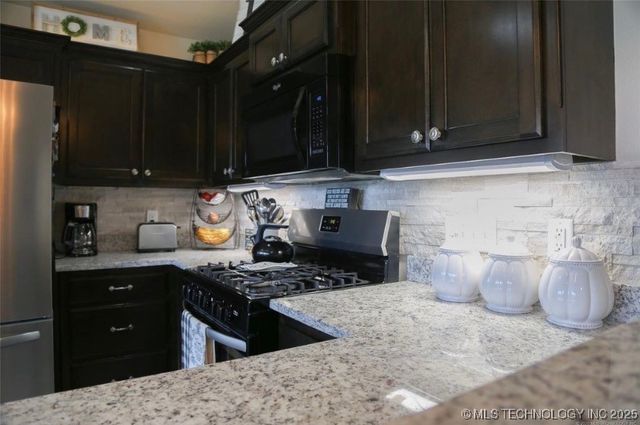 9069 S 256th East Avenue, Broken Arrow, OK 74014