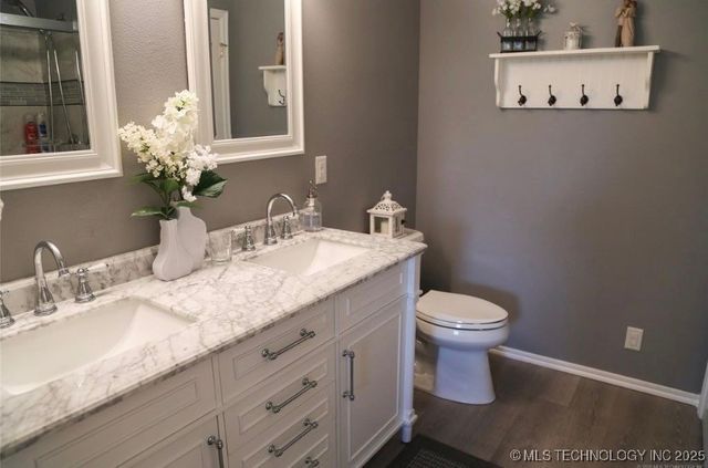 9069 S 256th East Avenue, Broken Arrow, OK 74014