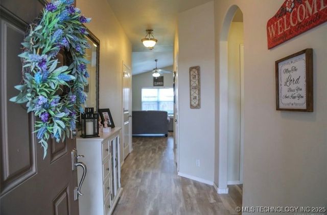 9069 S 256th East Avenue, Broken Arrow, OK 74014