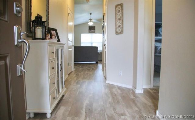 9069 S 256th East Avenue, Broken Arrow, OK 74014